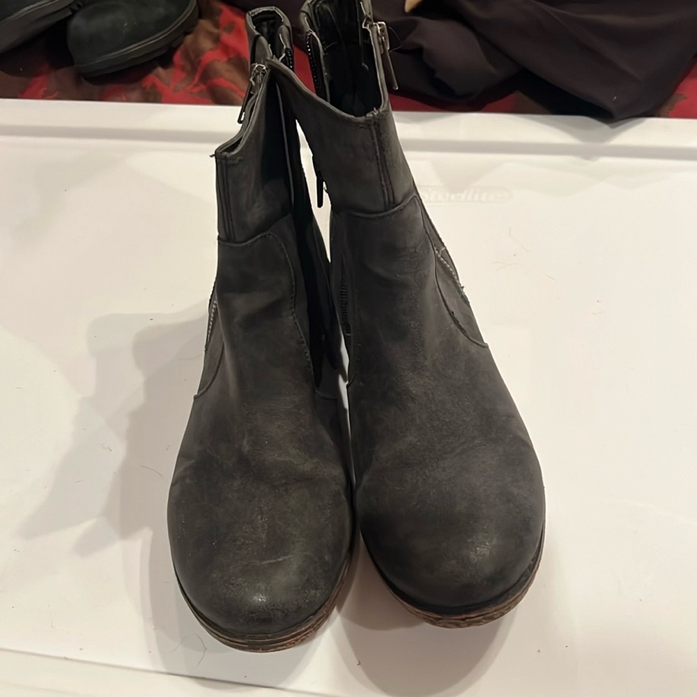 Ladies Hocus Pocus Sportster Black ankle boots booties Like new 8.5
